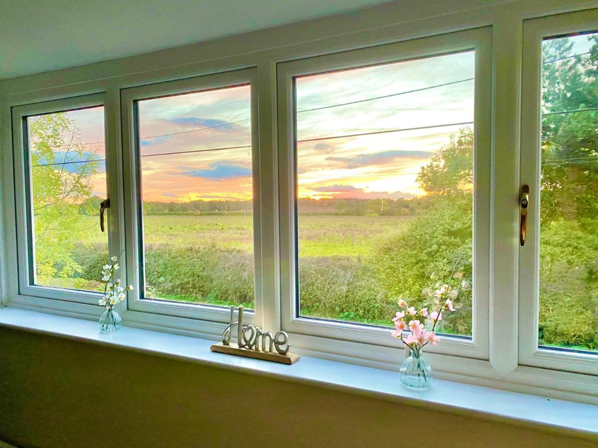 Red House Cottage - Peaceful - Views - Walks Lincoln Luaran gambar